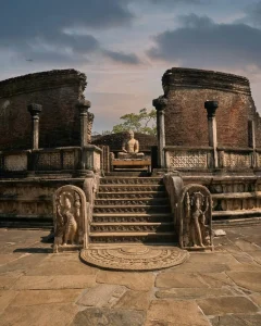 Polonnaruwa bicycle tour Sri Lanka